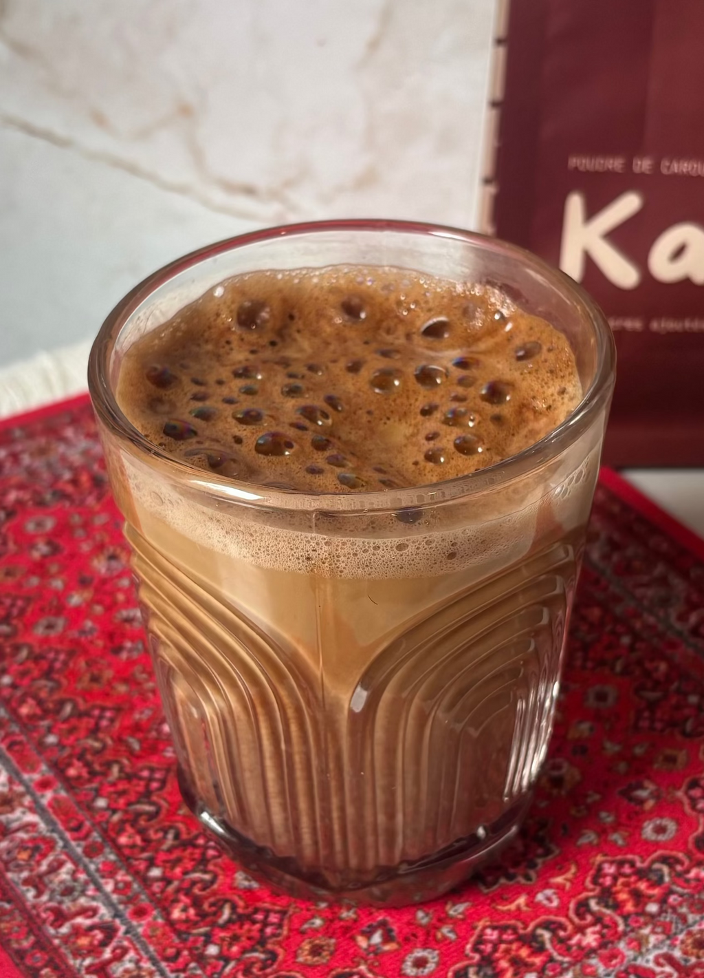 une tasse de caroube lait chicorée